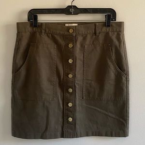 The LOFT Hunter Green Button Down Skirt with Gold Buttons